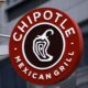 Chipotle reverses protein policy, says workers can choose chicken once again