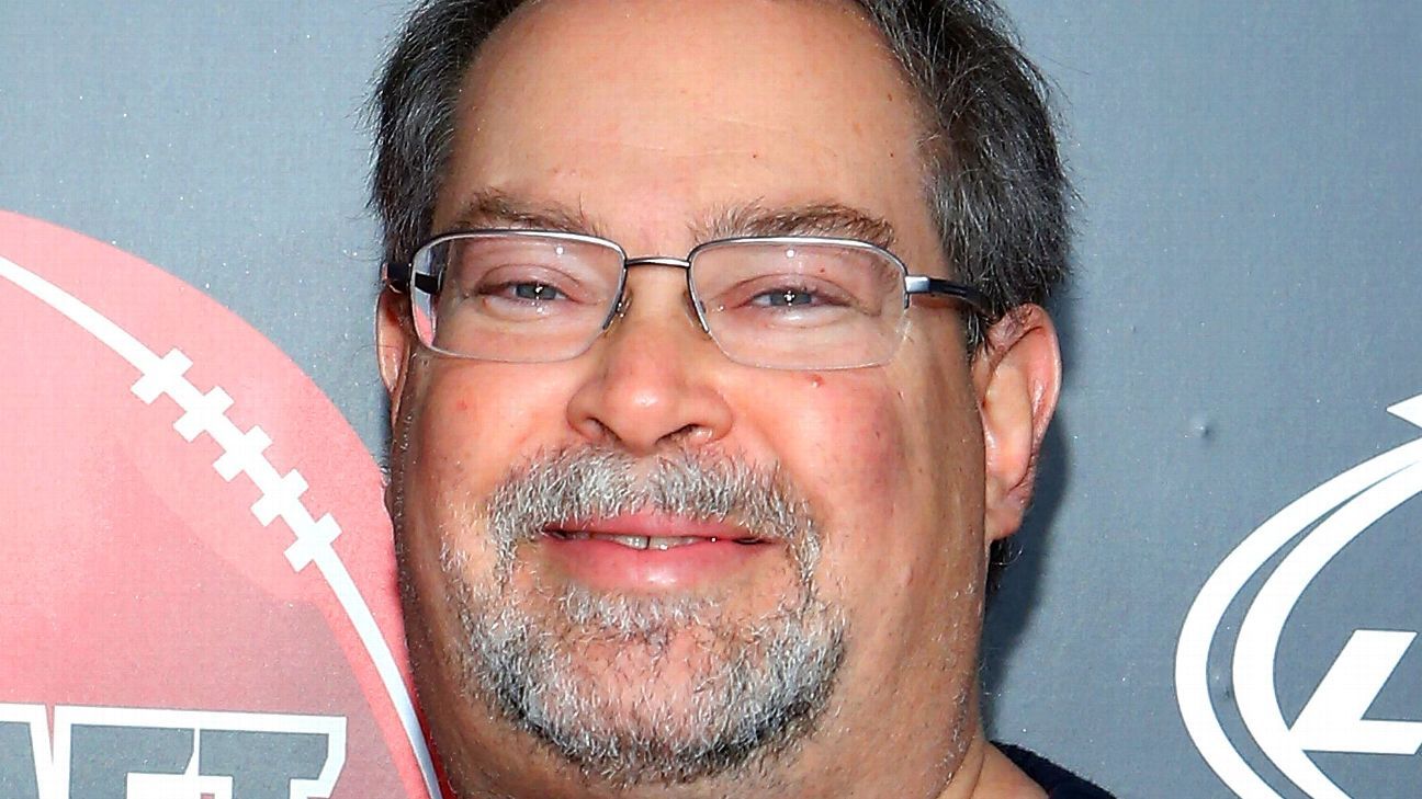 Howie Schwab, longtime ESPN producer, star of trivia show, dies