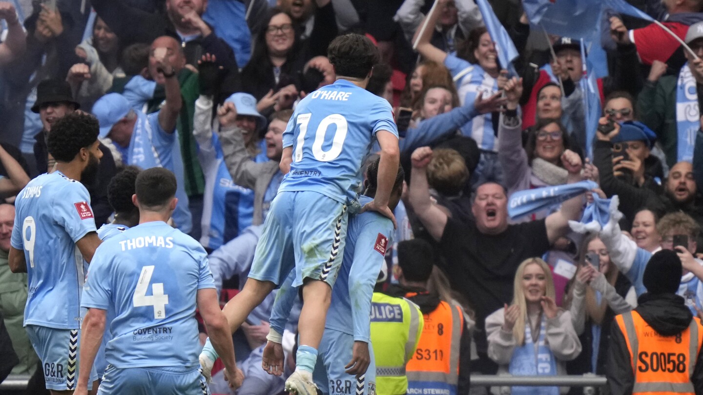 Man United escapes with shootout win after blowing 3-goal lead against Coventry in FA Cup semifinal