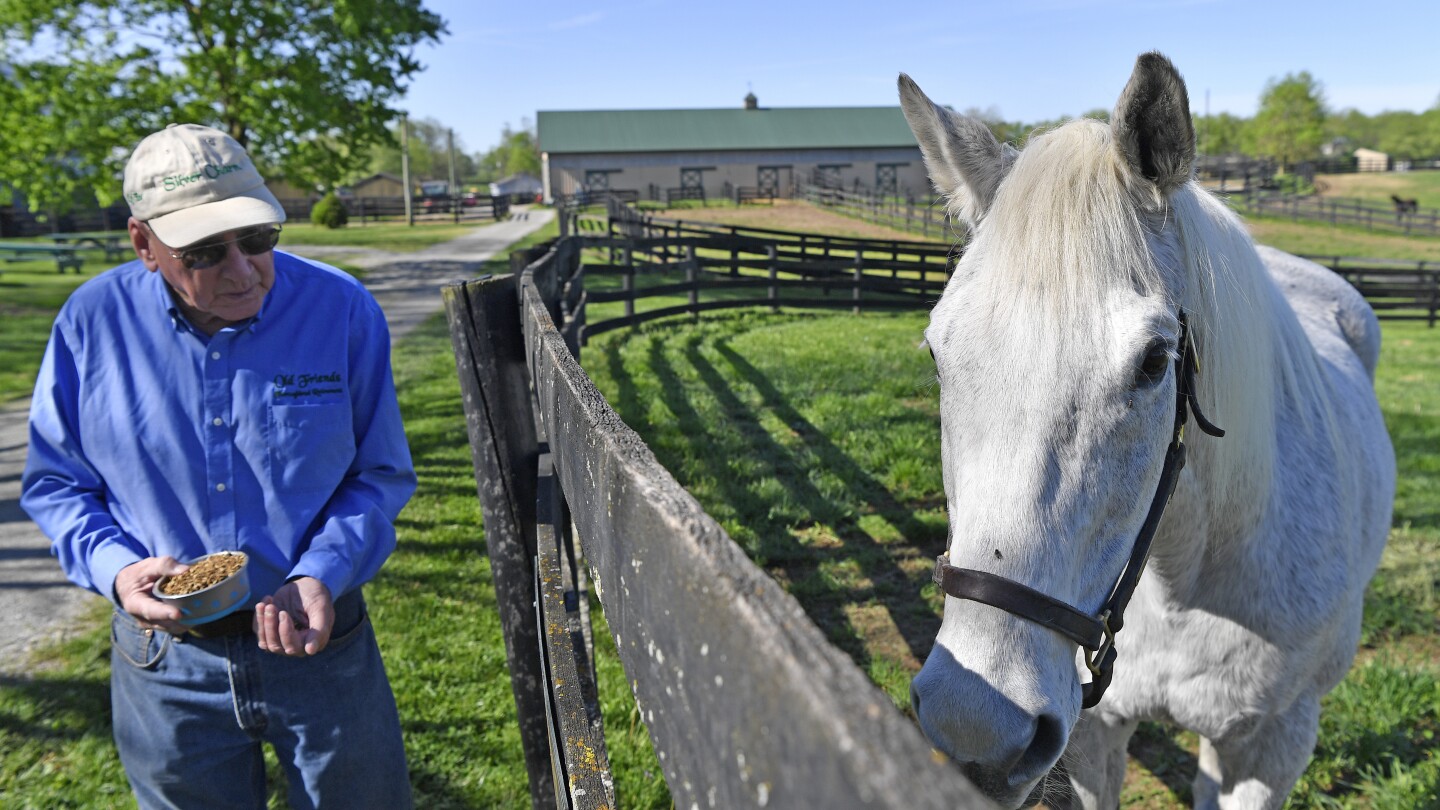 For ex-Derby winner Silver Charm, it's a life of leisure and Old Friends at Kentucky retirement farm