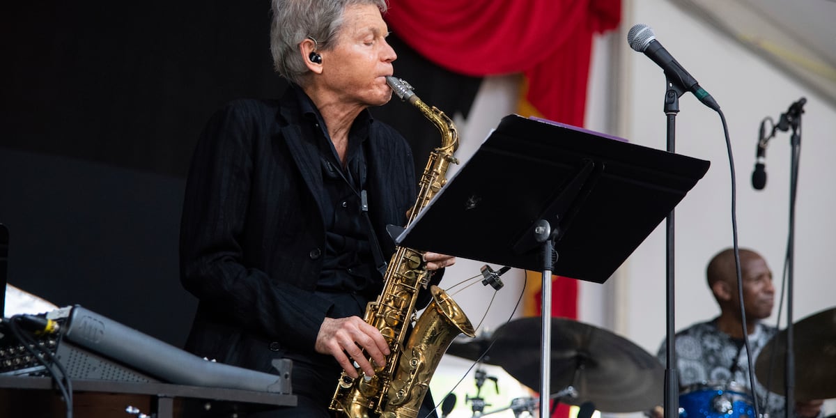 Grammy-winning saxophone player David Sanborn dies