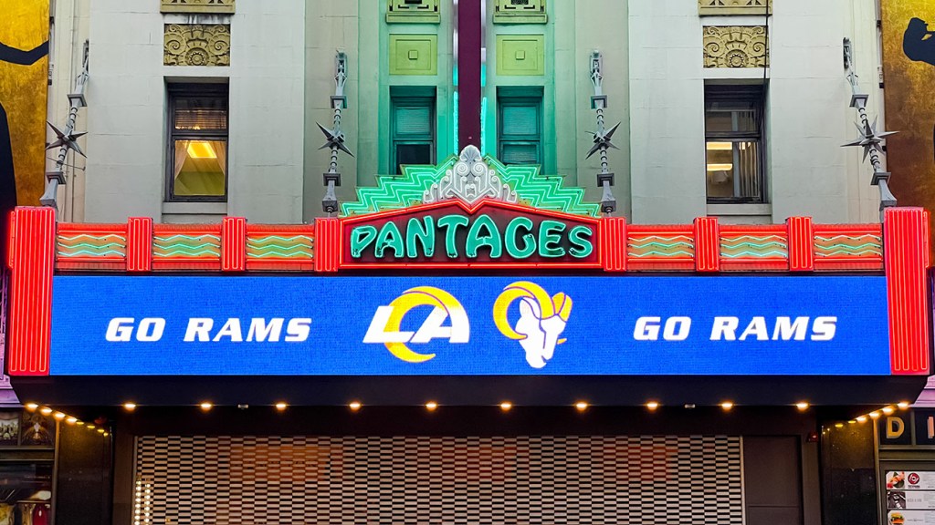 Hollywood Pantages Unionized Ushers Ratify First Contract