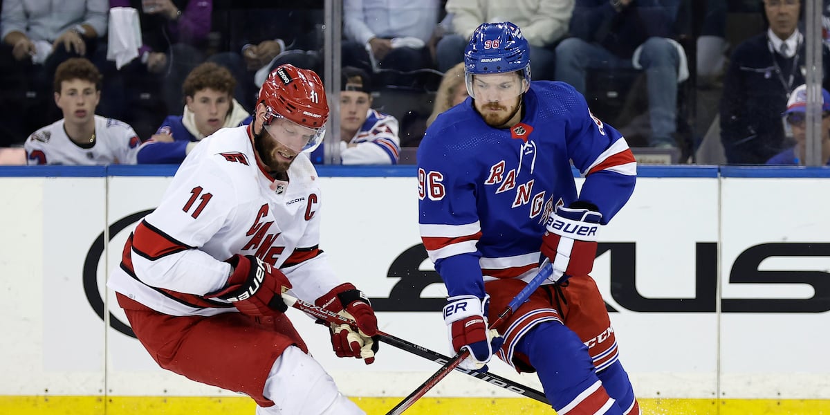 Hurricanes score 4 in third period, rally to beat Rangers 4-1 in Game 5 to avoid elimination