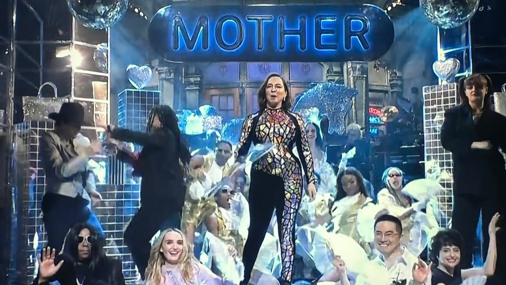 Maya Rudolph's SNL 'Mother' Song Evokes Beyonce, Madonna