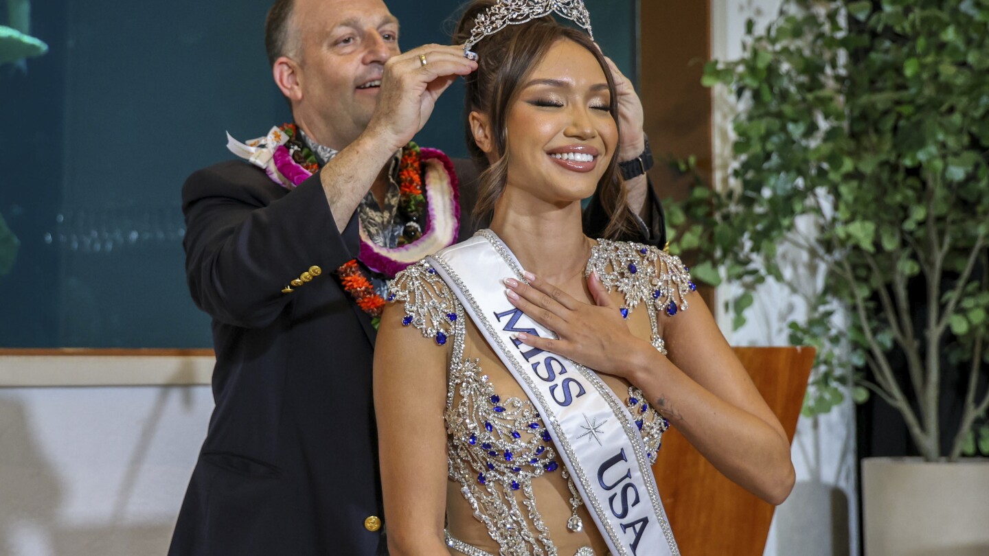 Savannah Gankiewicz of Hawaii crowned Miss USA after previous winner resigned, citing mental health