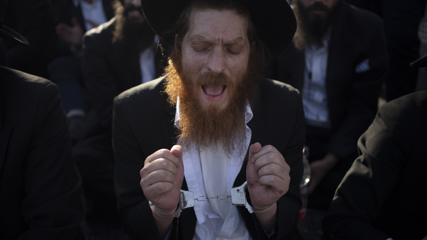 Israeli Supreme Court rules that ultra-Orthodox men must be drafted : NPR