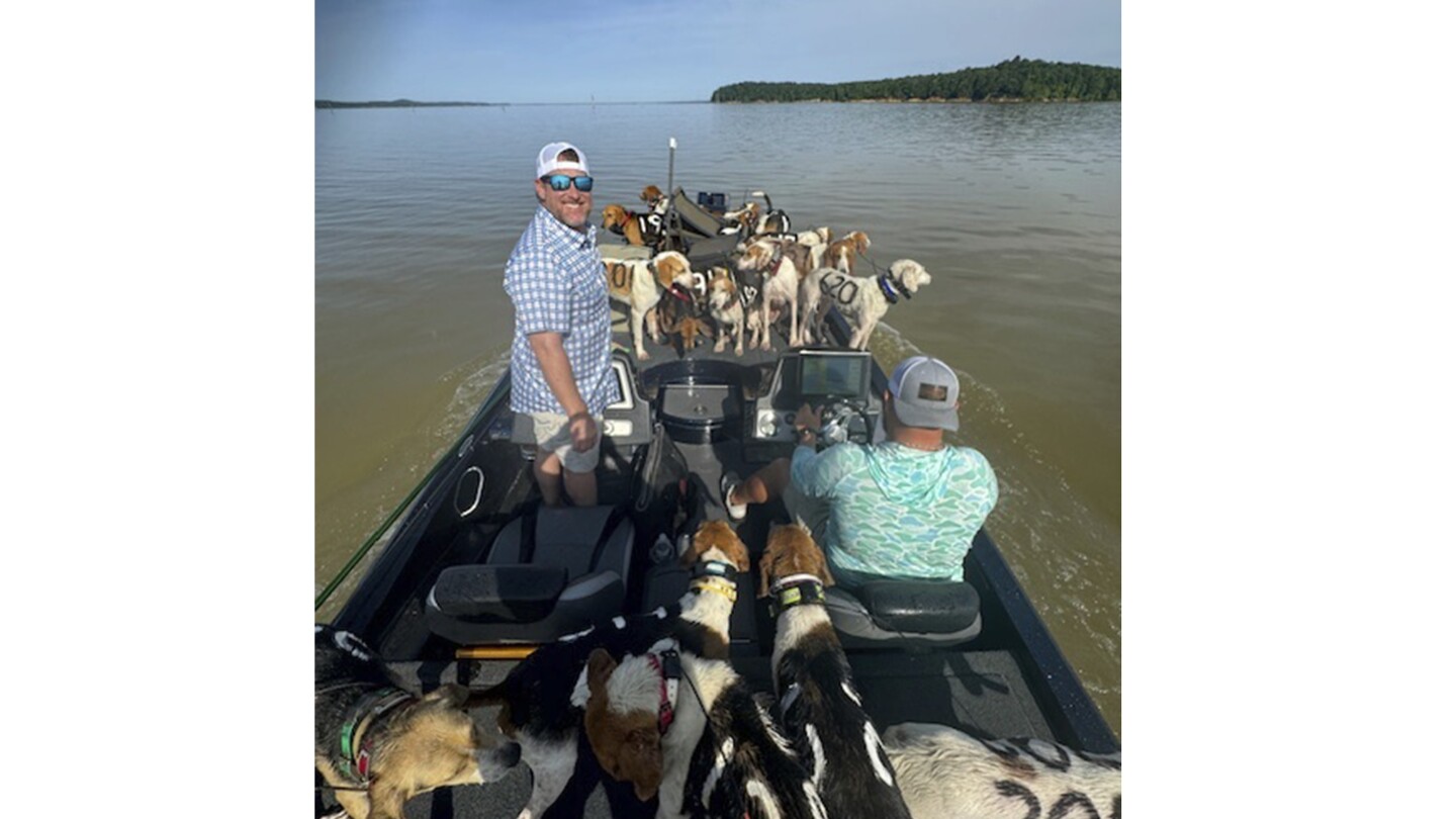 38 dogs were close to drowning on a Mississippi lake. But some fishermen had quite a catch