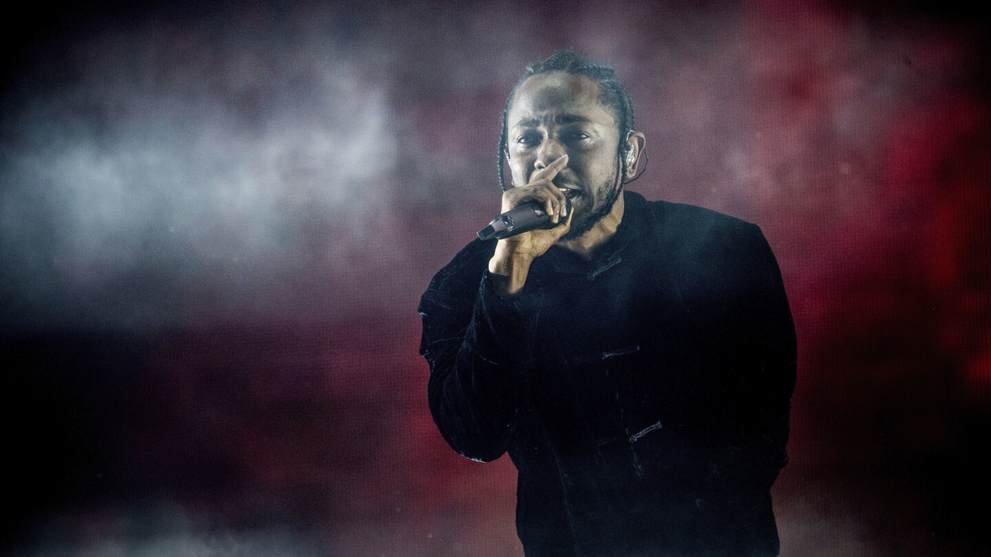 After Drake battle, Kendrick Lamar turns victory lap concert into LA unity celebration