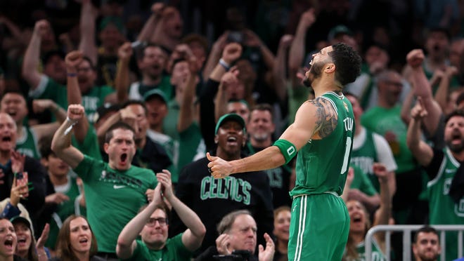 Celtics' Derrick White chips tooth during face plant but smiles in end