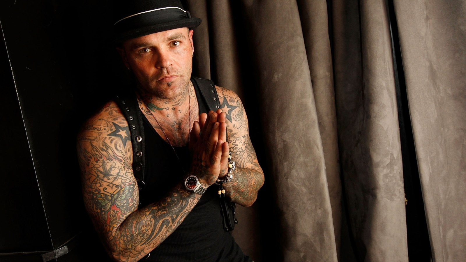 Crazy Town Frontman Shifty Shellshock Dead at Age 49