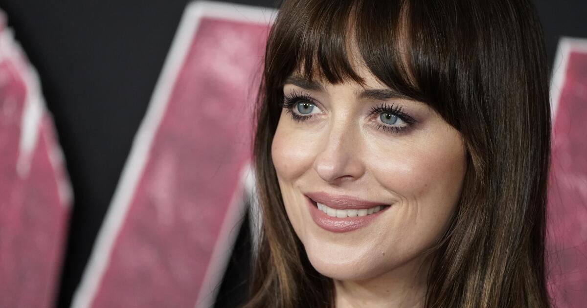 Dakota Johnson had a wardrobe malfunction on 'Jimmy Kimmel'