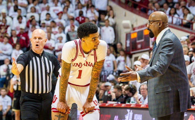 Indiana's Kel'el Ware (1) listens to Coach Mike Woodson during the second half of the Indiana versus Purdue men's basketball game at Simon Skjodt Assembly Hall on Tuesday, Jan. 16, 2024.