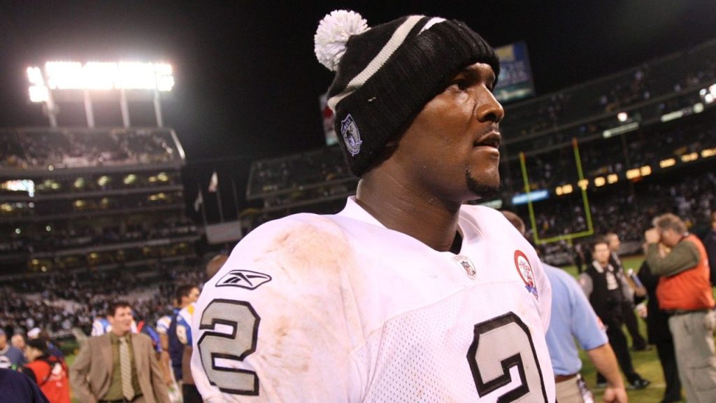 JaMarcus Russell Accused of Profiting from High School Donation Check