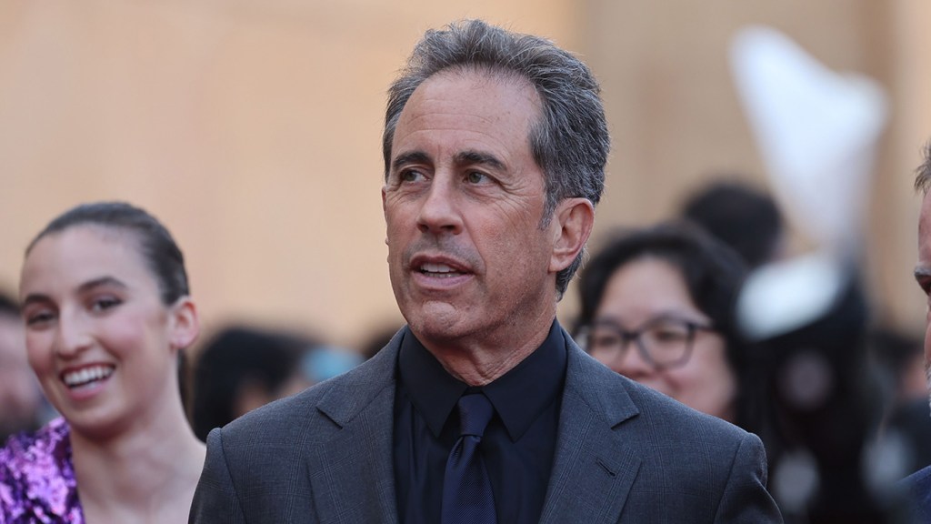 Jerry Seinfeld Roasts Pro-Palestinian Heckler Who Disrupts Comedy Show