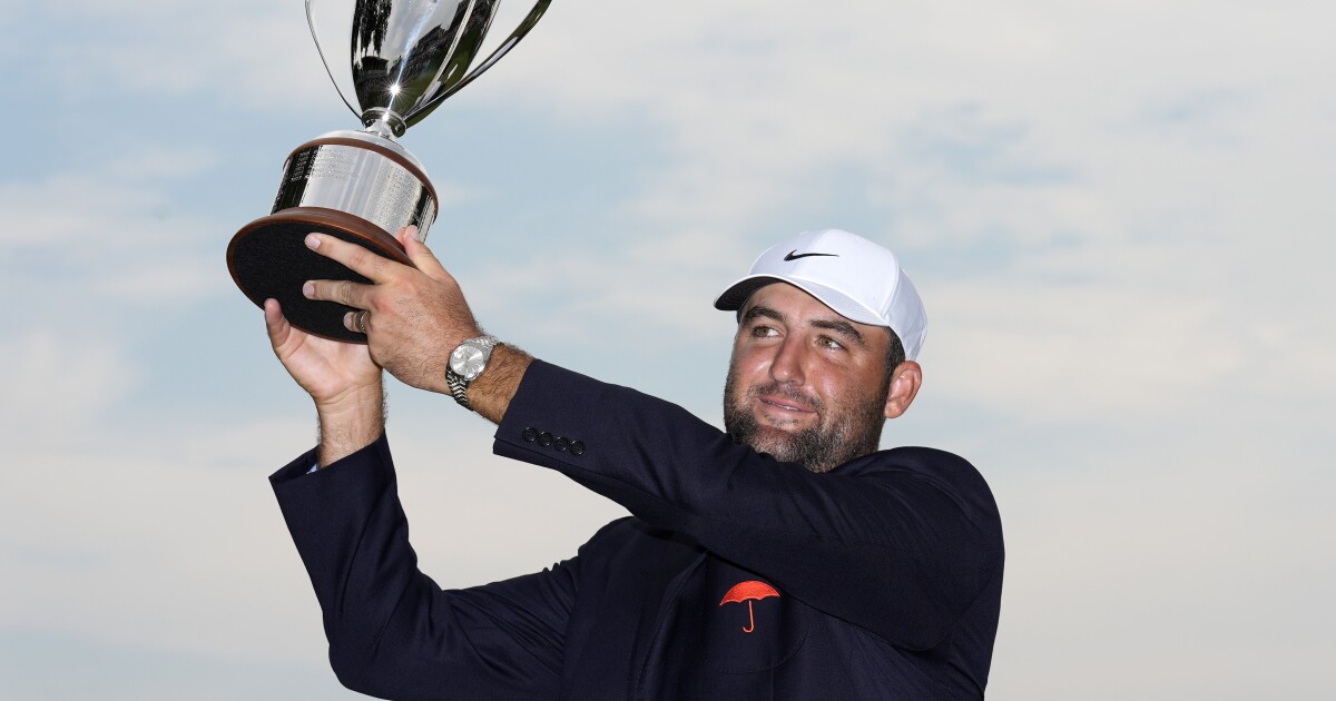 Scottie Scheffler wins 6th victory of the year, despite protest on 18th green