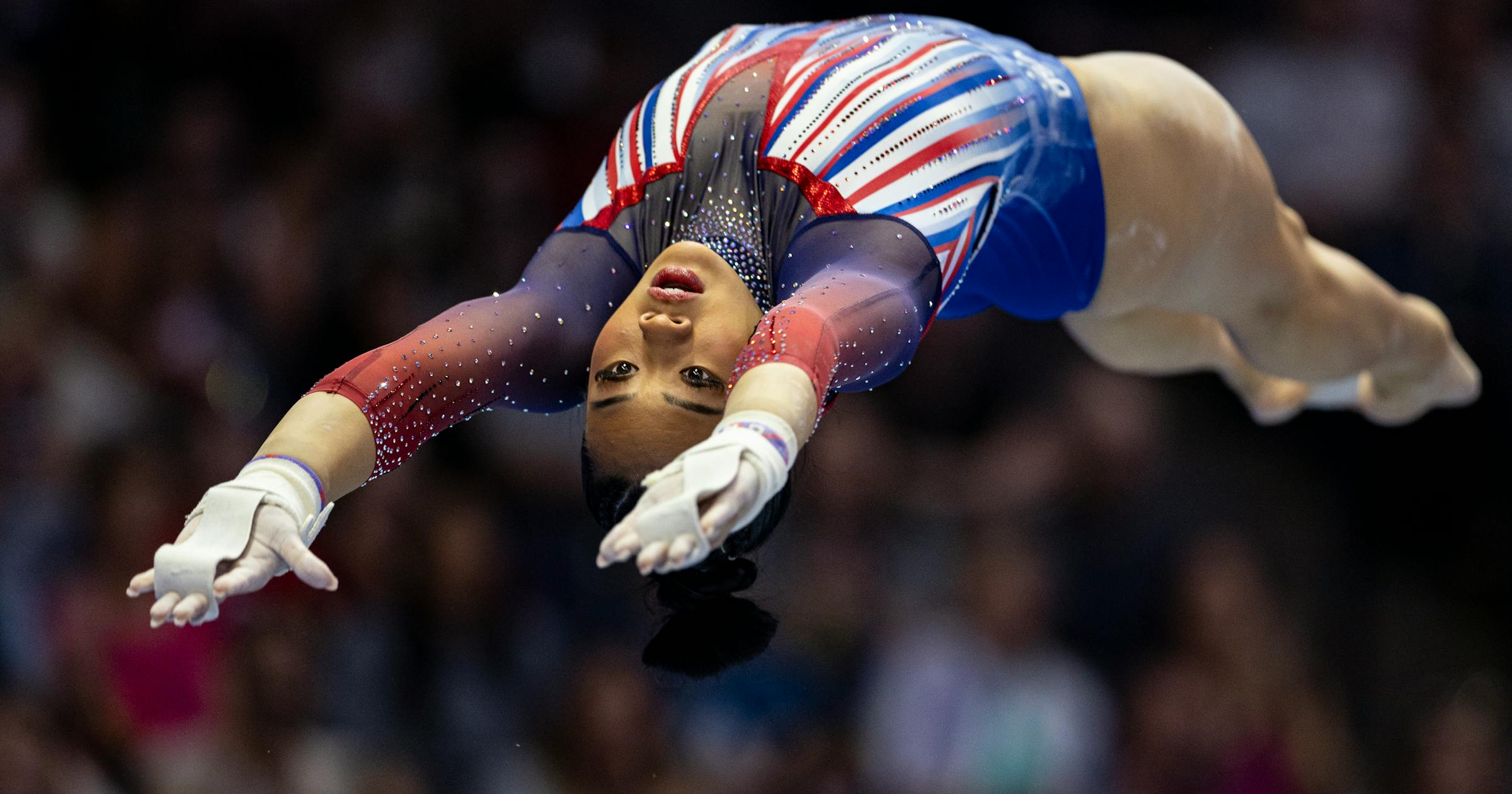 Simone Biles leads, Suni Lee third after Day 1: Rotation-by-rotation recap