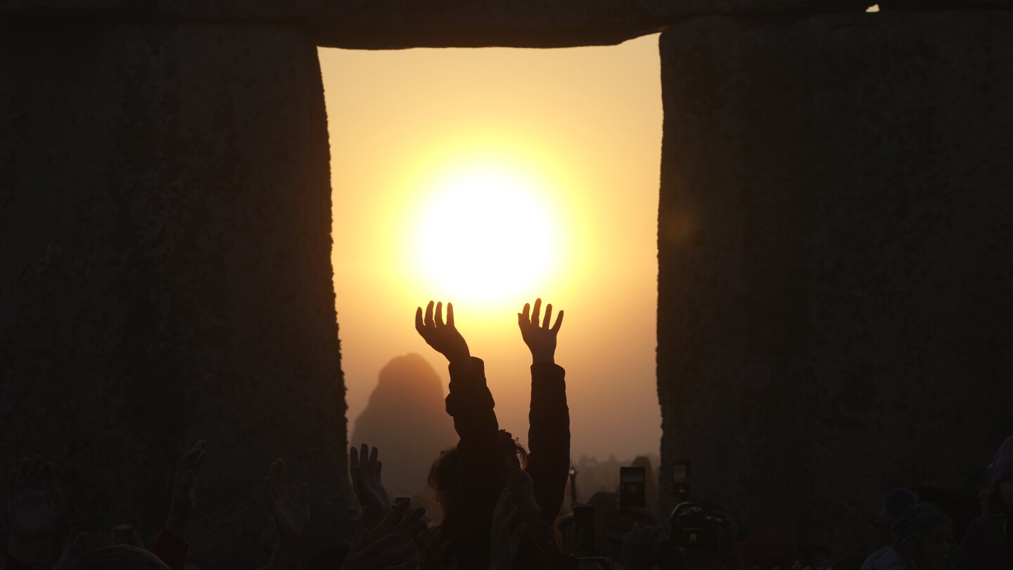 Stonehenge not visibly damaged by protest paint. It's clean and ready to rock the solstice.