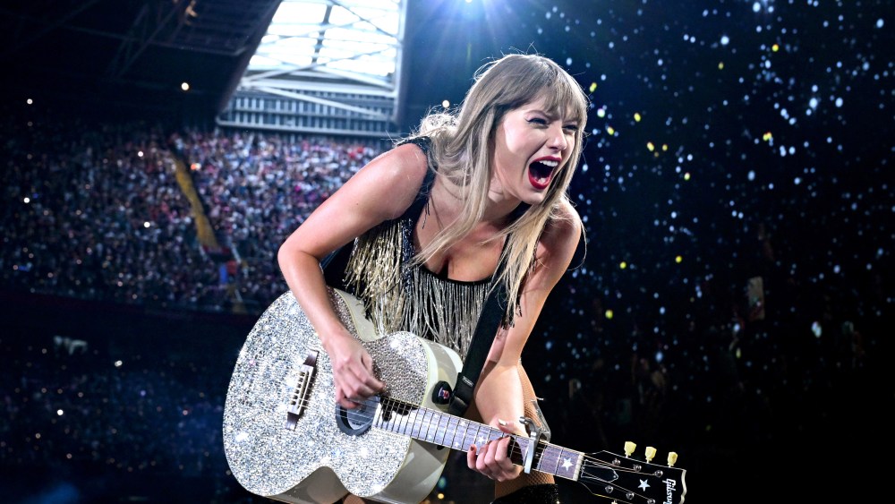 Taylor Swift Says Band Plays Live for 3+ Hours,' After Dave Grohl Dig