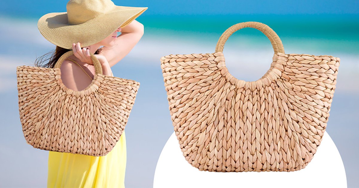 This Catch-All Rattan Purse Completes All of My Vacation Outfits