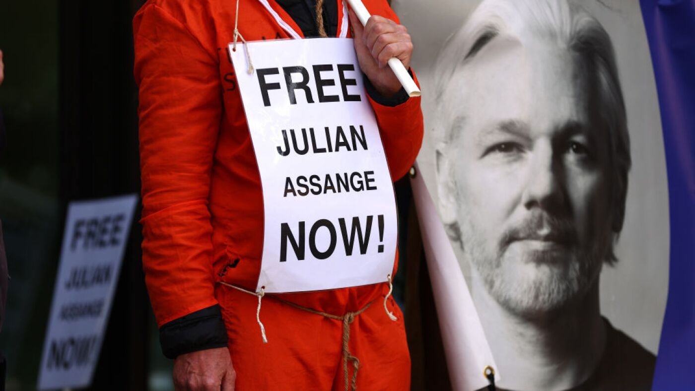 WikiLeaks founder Julian Assange strikes plea deal with the U.S. : NPR