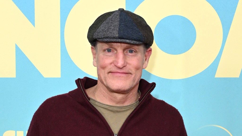 Woody Harrelson on Why He Hasn't Owned a Cell Phone in Three Years