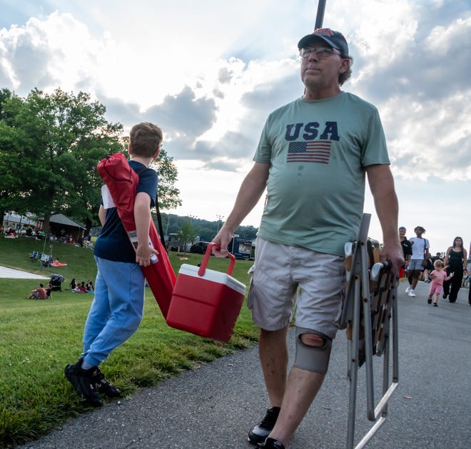 As part of the annual Independence Day Celebration, the Springettsbury Township Park sky is lit up with a fireworks display. The Sounds of Summer concert by Dave Bray USA kicked off the evening and was followed by the fireworks. Randy Flaum photos for The York Dispatch - yorkstoryman@gmail.com