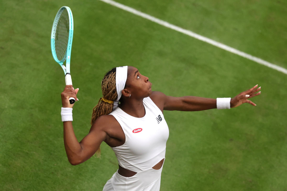 Coco Gauff easily dispatches Sonay Kartal at Wimbledon in straight sets