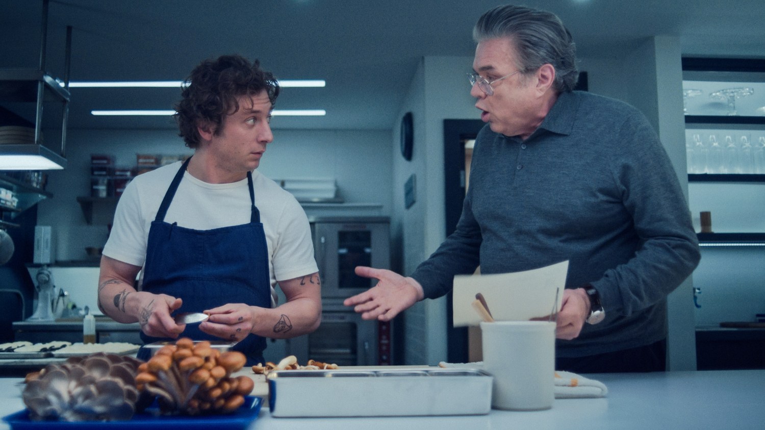 Jeremy Allen White and Oliver Platt in season three episode Doors.