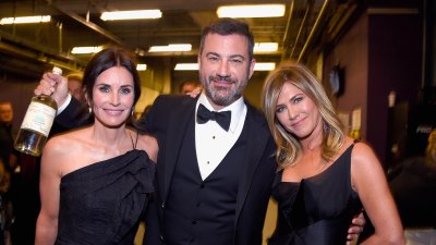 Jennifer Aniston s Inner Circle Jimmy Kimmel Courteney Cox and More Famous Friends 344