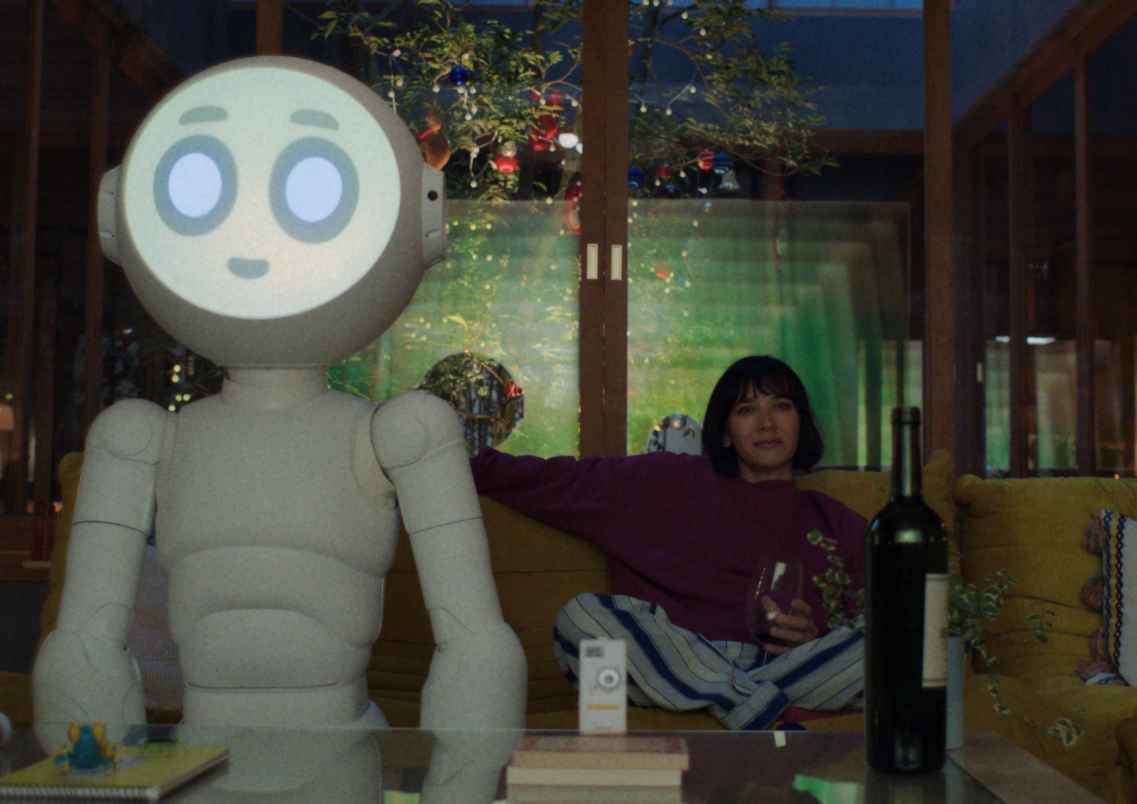 ‘Sunny’ Review: Rashida Jones And a Robot Friend Try to Solve a Mystery