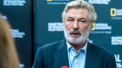 Alec Baldwin Is Going to Trial for Involuntary Manslaughter in July What to Know 221