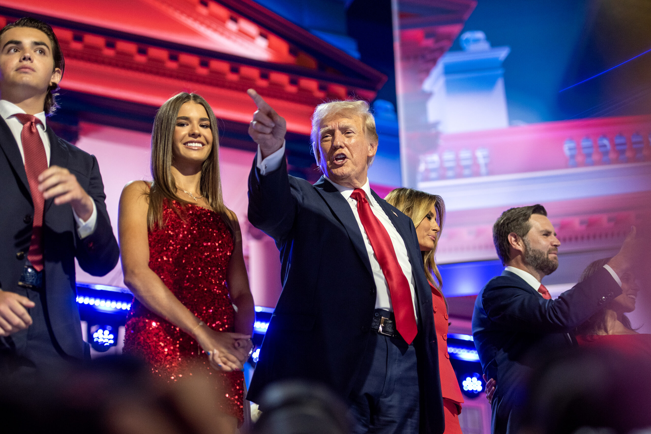 Trump pledges to 'make Wisconsin great again' in RNC acceptance speech