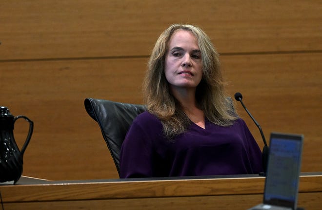 Licensed clinical social worker Dr. Barbara Russell testifies on the second day of Ashley Benefield’s trial for the second-degree murder of her husband, Doug Benefield, in 2020 at the Manatee County Judicial Center, July 24, 2024.