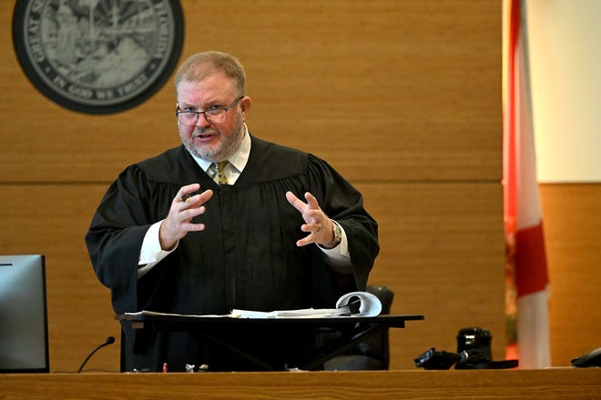 Judge Matt Whyte addresses the courtroom as Ashley Benefield appears before potential jurors in the voir dire portion of her trial for the second-degree murder of her estranged husband in 2020 at the Manatee County Judicial Center, July 22, 2024.