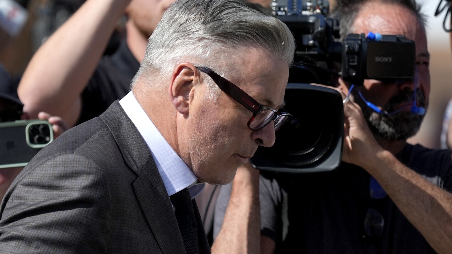 Alec Baldwin trial begins with jury selection for 2021 'Rust' shooting