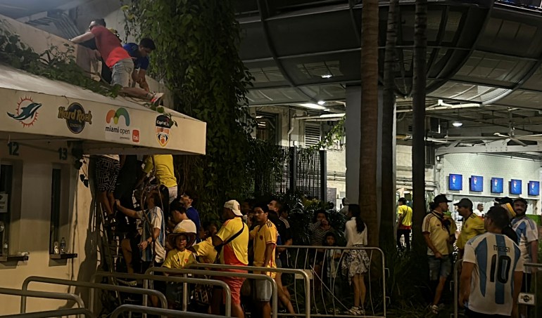 https://www.aljazeera.com/sports/2024/7/11/uruguay-footballers-clash-with-colombia-fans-after-copa-america-match