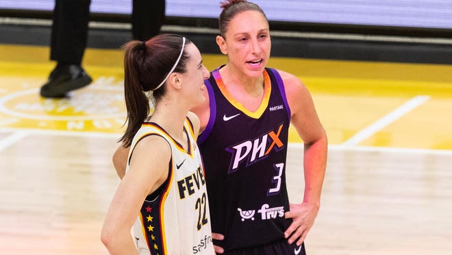 Caitlin Clark, Diana Taurasi share hug before tip-off of Fever vs Mercury