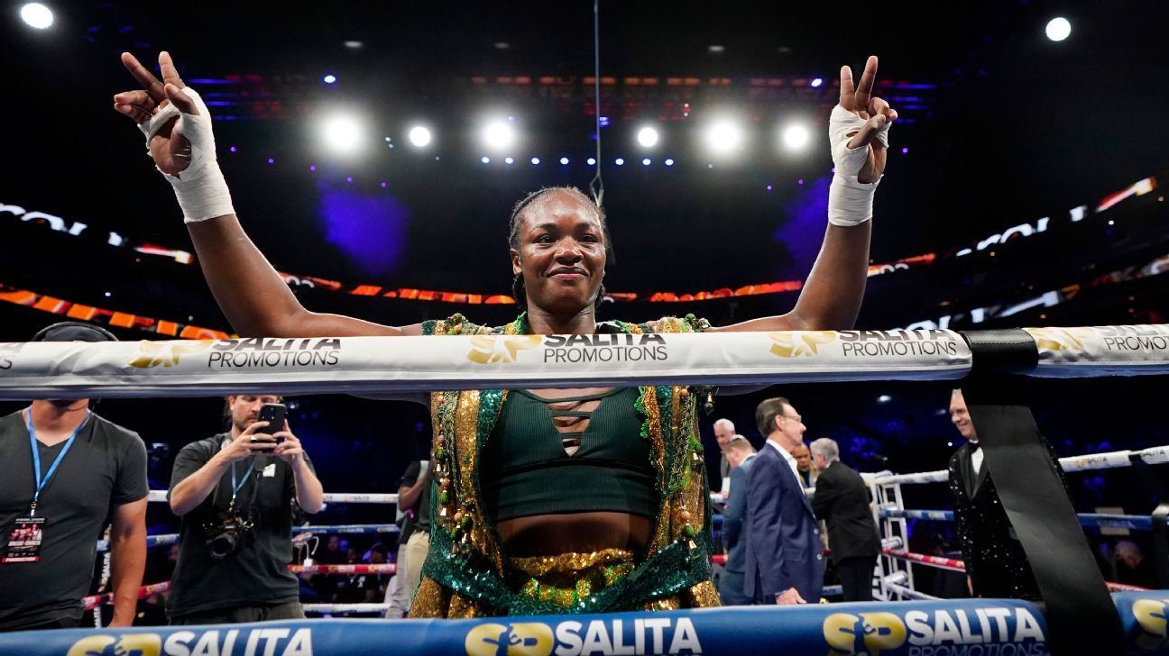 Claressa Shields wins heavyweight title with TKO of Vanessa Lepage-Joanisse