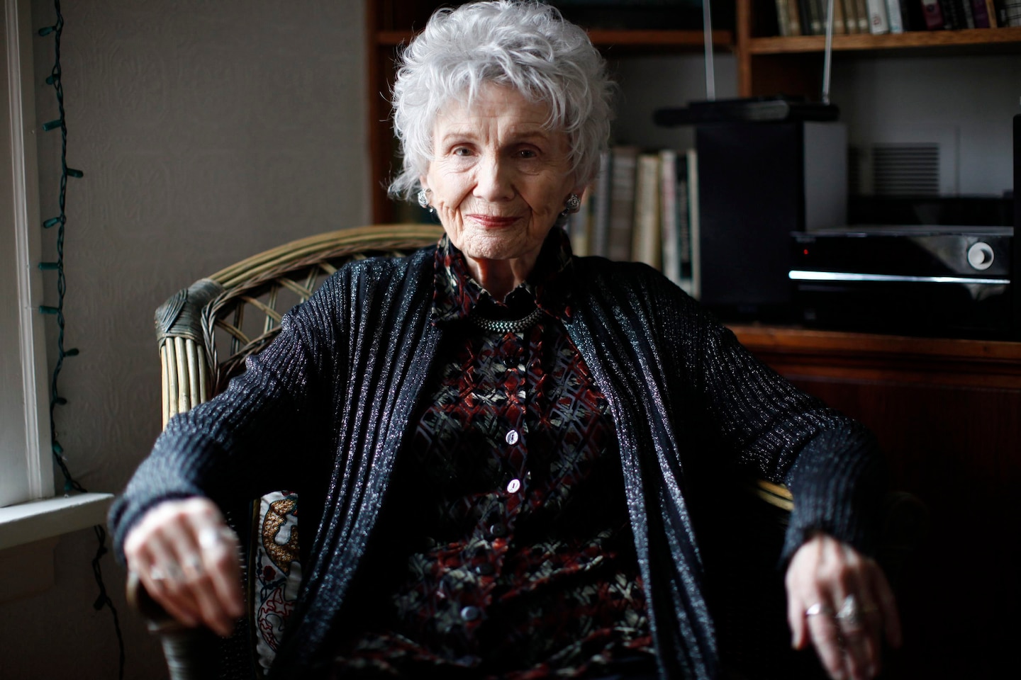 Daughter of Nobel winner Alice Munro publishes account of sexual abuse