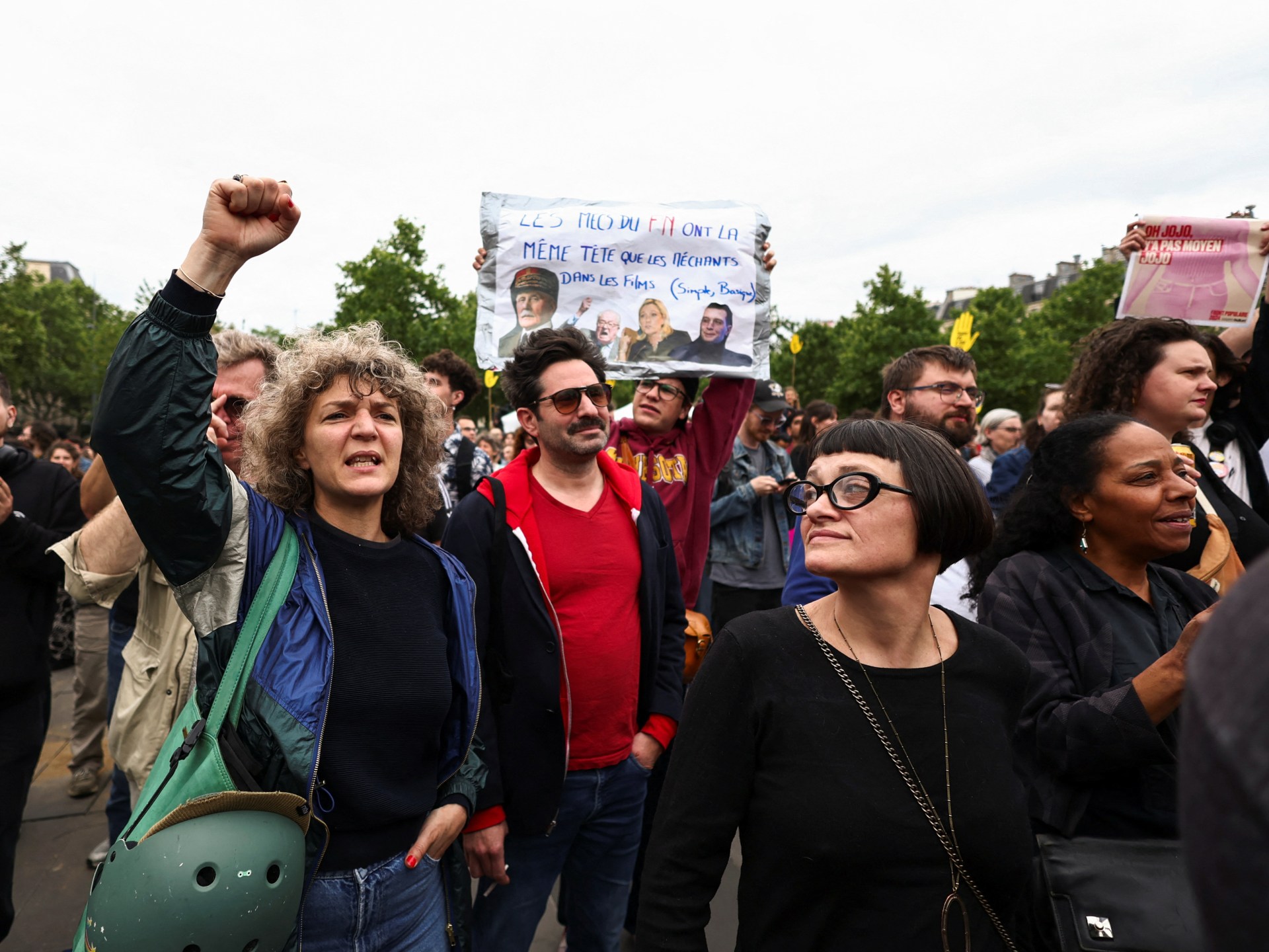 France braces for ‘high drama’ run-offs as Le Pen’s far right eyes power | Elections News