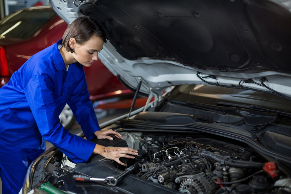 How Often Should You Get an Oil Change Service for Optimal Engine Performance?