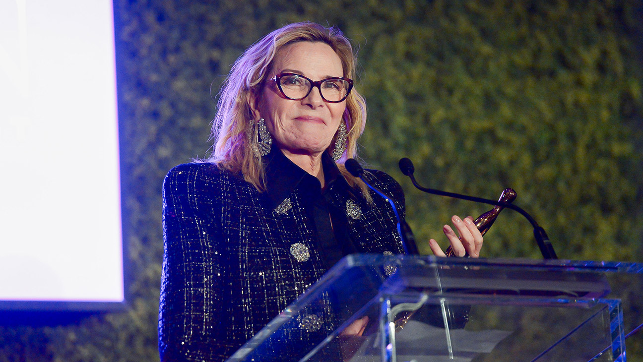 Kim Cattral at The Hollywood Reporter's Women In Entertainment Canada Summit And Tribute Awards