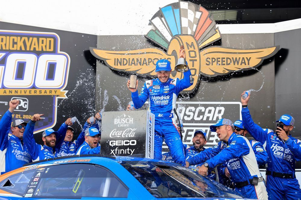 Kyle Larson makes late charge for 'surreal' Brickyard 400 win