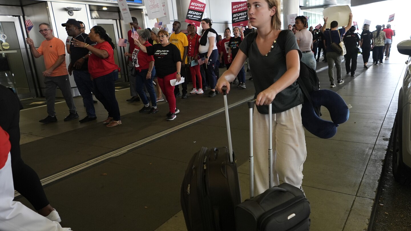 More than 3 million pass through US airport security in a day for the first time as travel surges