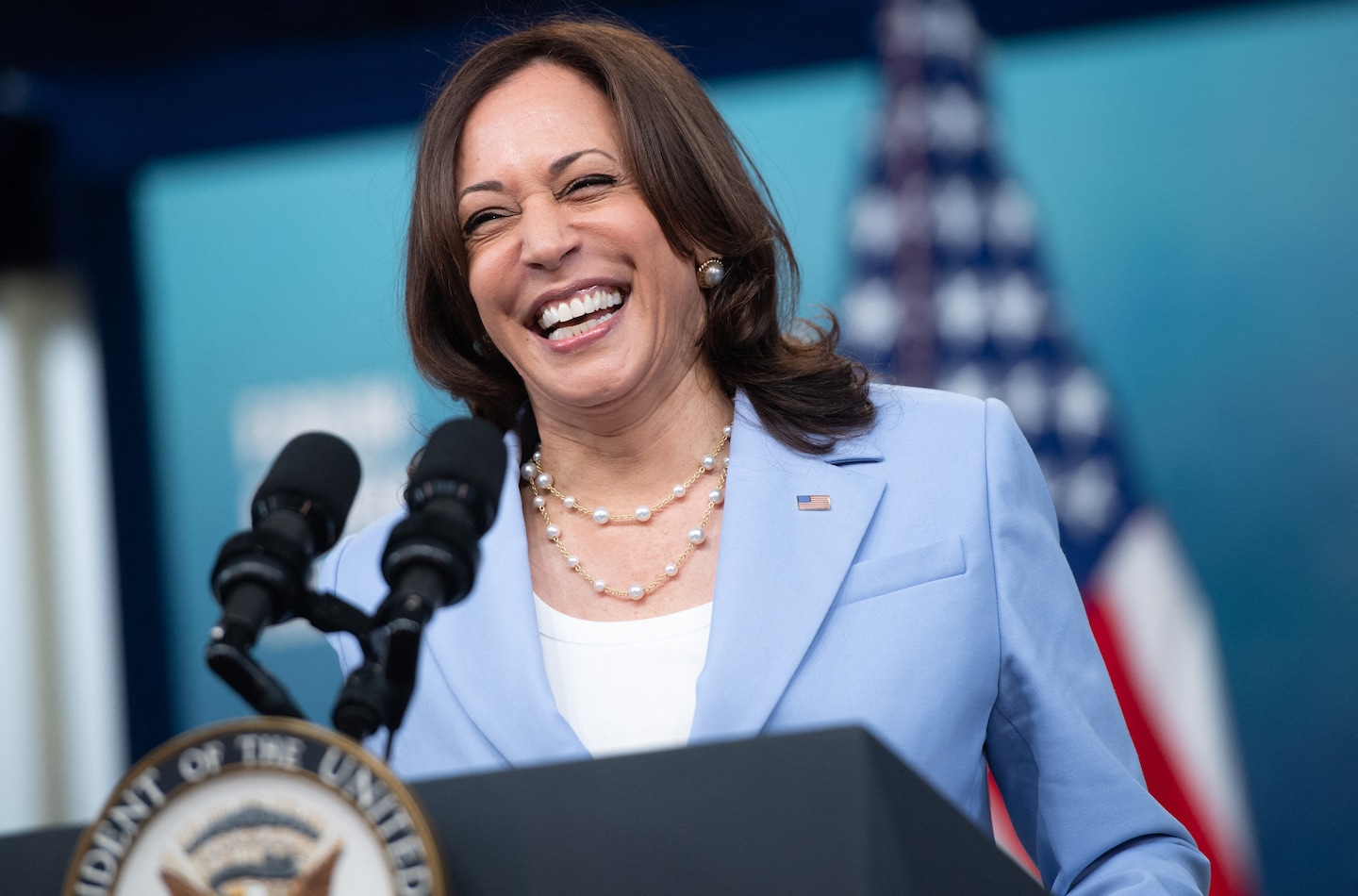 Opinion | Kamala Harris ‘coconut tree’ memes are organic. Handle with care.