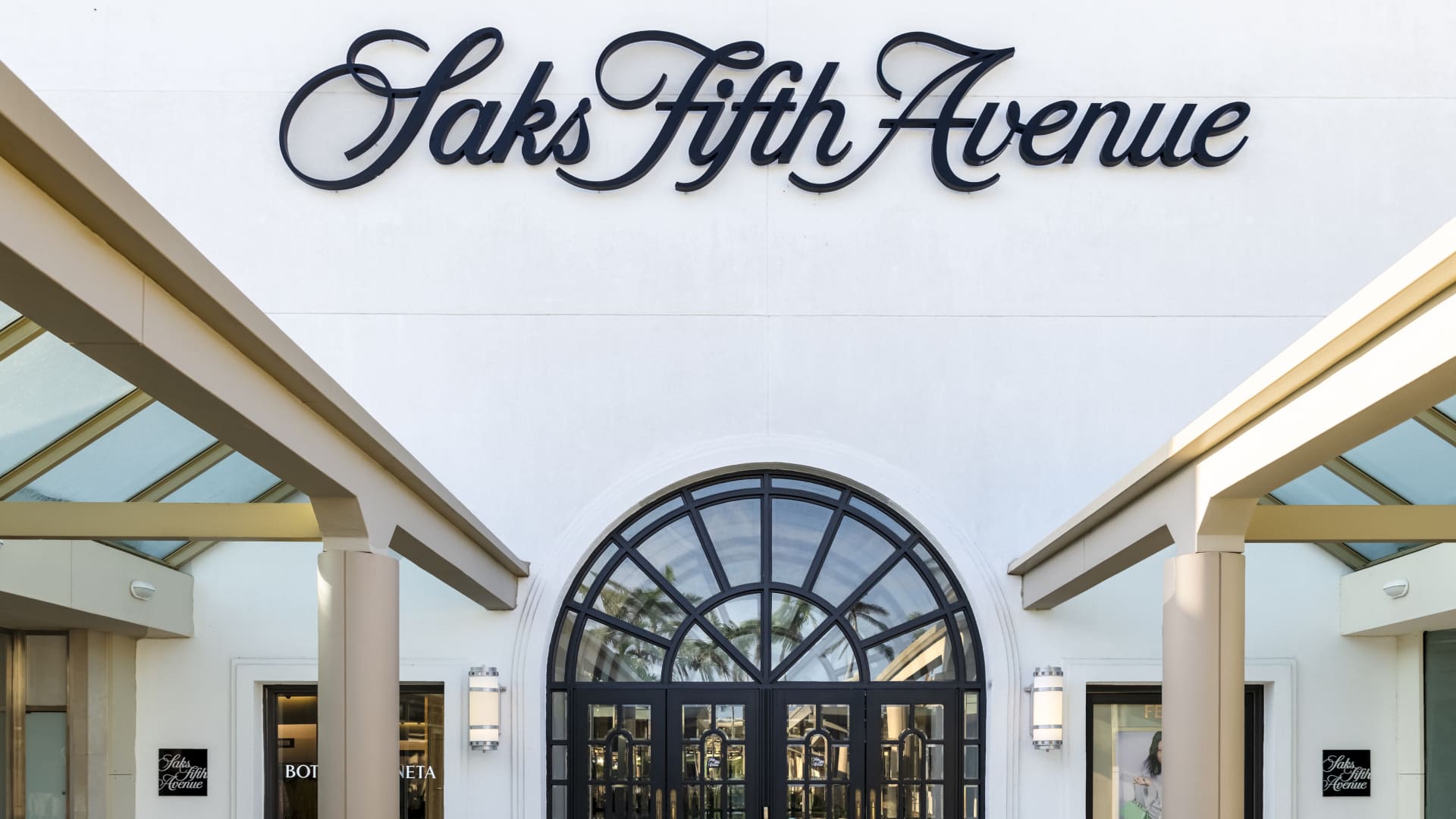 Saks Fifth Avenue parent HBC to acquire Neiman Marcus Group