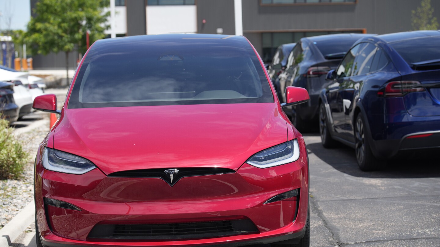 Tesla sales fall for second straight quarter despite price cuts, but beat analyst expectations