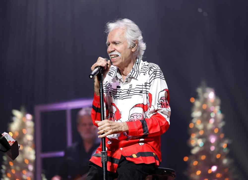 Joe Bonsall Member of The Oak Ridge Boys Dead at 76 From ALS Complications 433