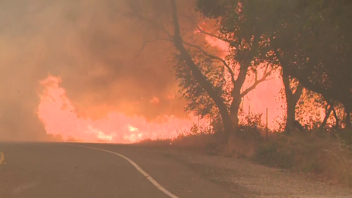 Thompson Fire in Butte County forces evacuations near Oroville