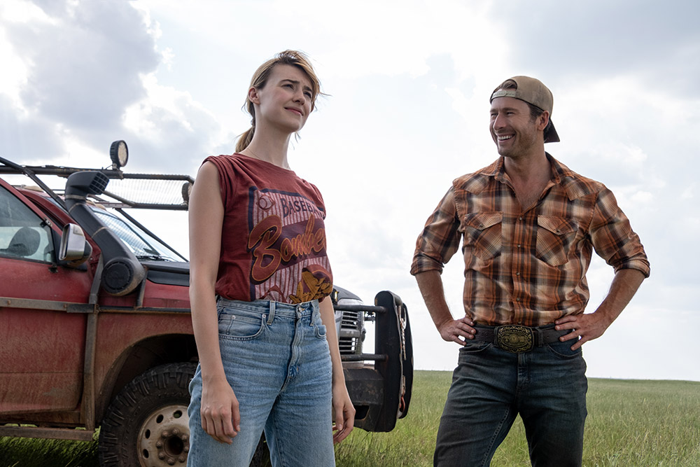 (from left) Kate (Daisy Edgar-Jones) and Tyler (Glen Powell) in Twisters, directed by Lee Isaac Chung.